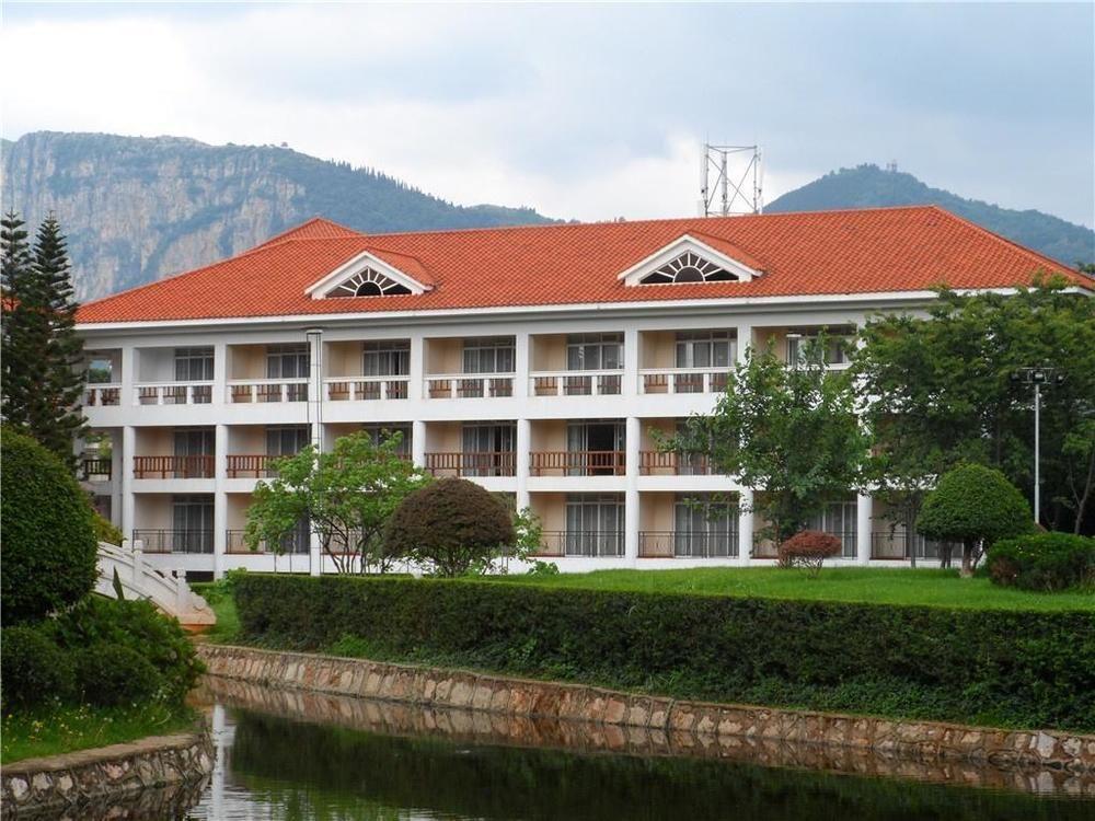 Yunnan Dianchi Garden Resort Hotel & Spa Kunming Luaran gambar